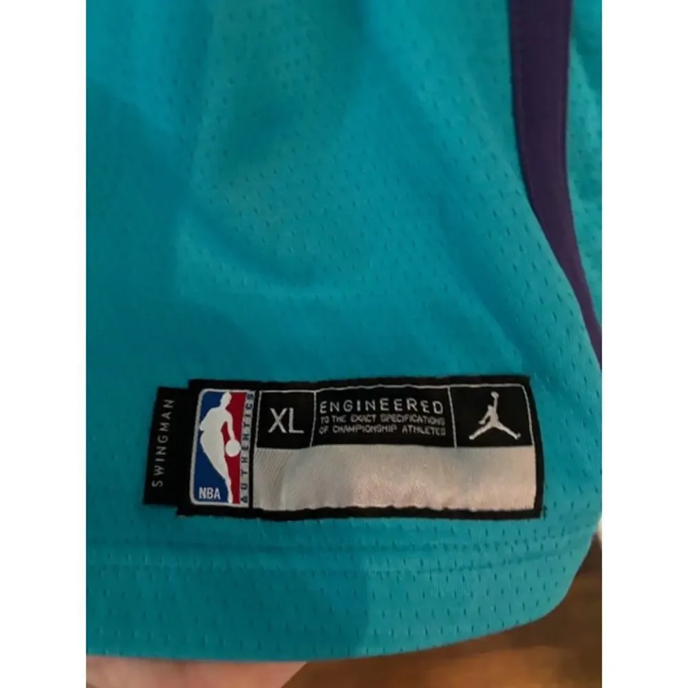 Kemba Walker #15 Charlotte Hornets Nike Jordan Swingman Jersey Mens XL